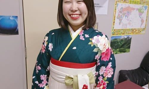 緑色コーデの袴で卒業写真を(^^)♪