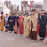 広島駅近くのえんこうさん祭りで着物ショーのお手伝い|美和きもの教室の着付けとヘアセット